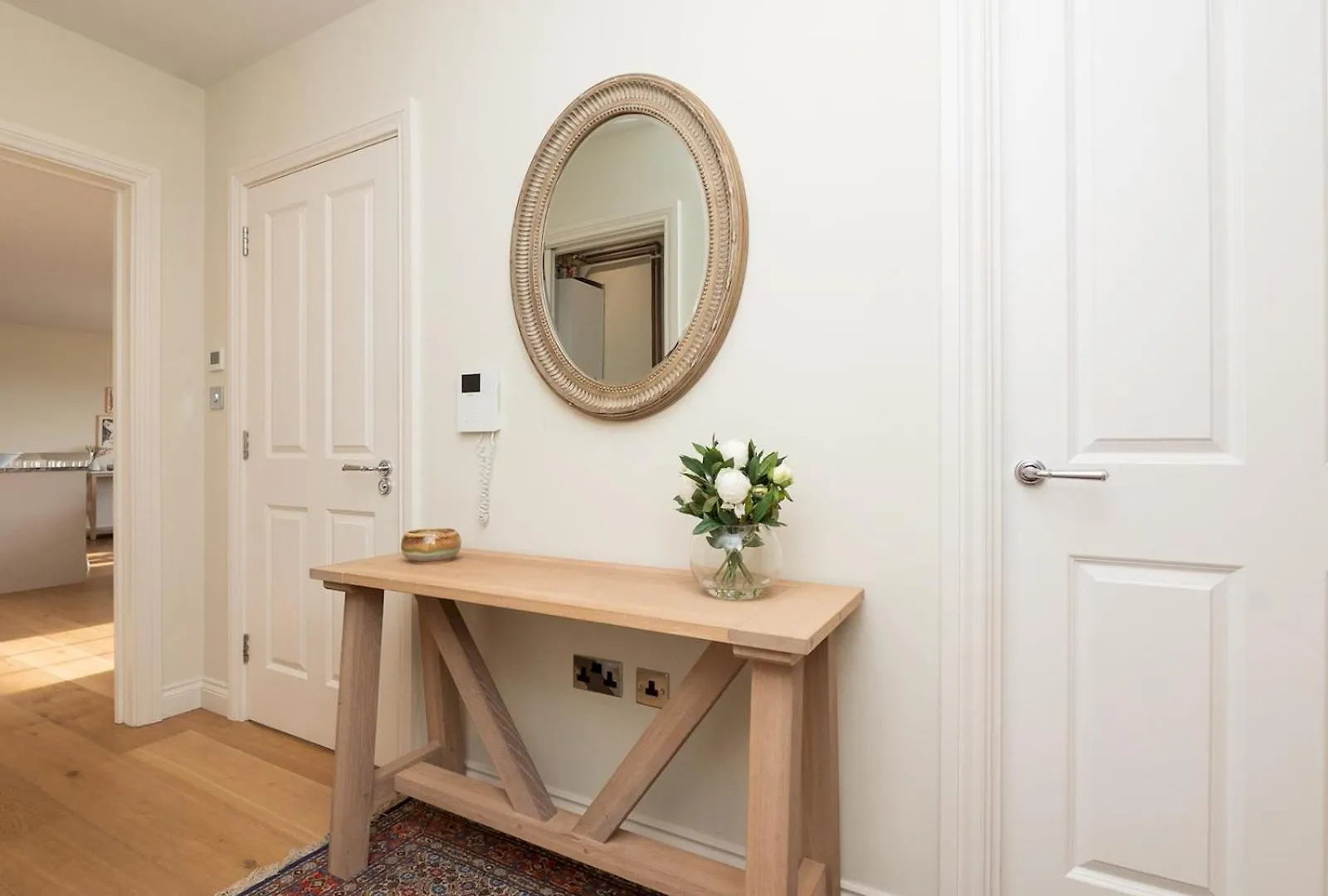 Pass The Keys Apartment With Stunning Views And Free Parking Бат